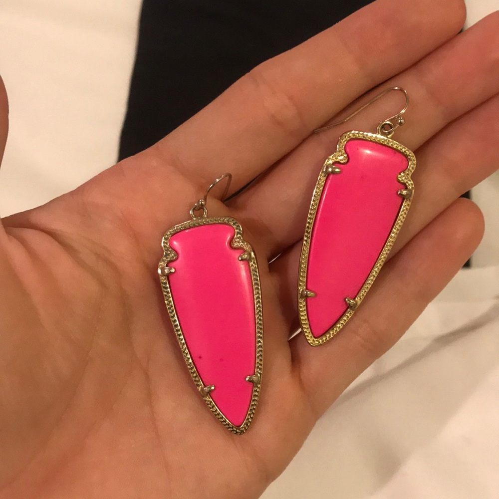 Kendra Scott Skyler Earrings in Hot Pink - RARE